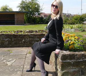 18 year old girl Emily Bender loses her virginity during sex on a leather sofa